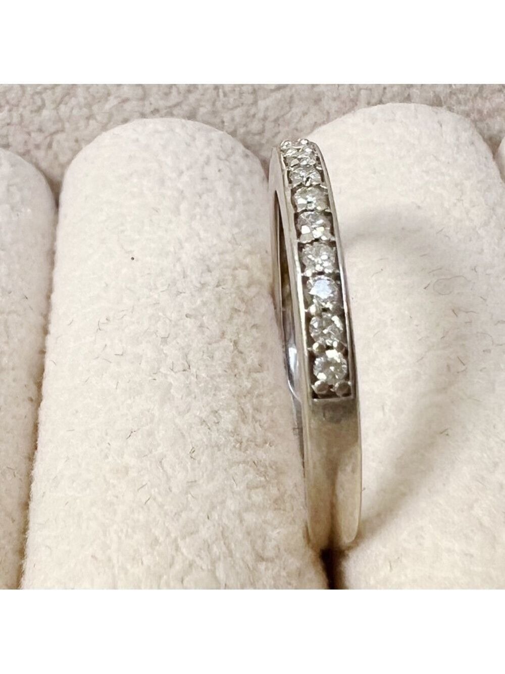 10 Karat White Gold and Diamond Ring Size 5 1/4 - Picture 5 of 12